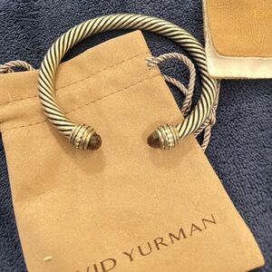 David Yurman preowned silver .925 Unisex Bracelet 7.5 inches open. Beautiful!